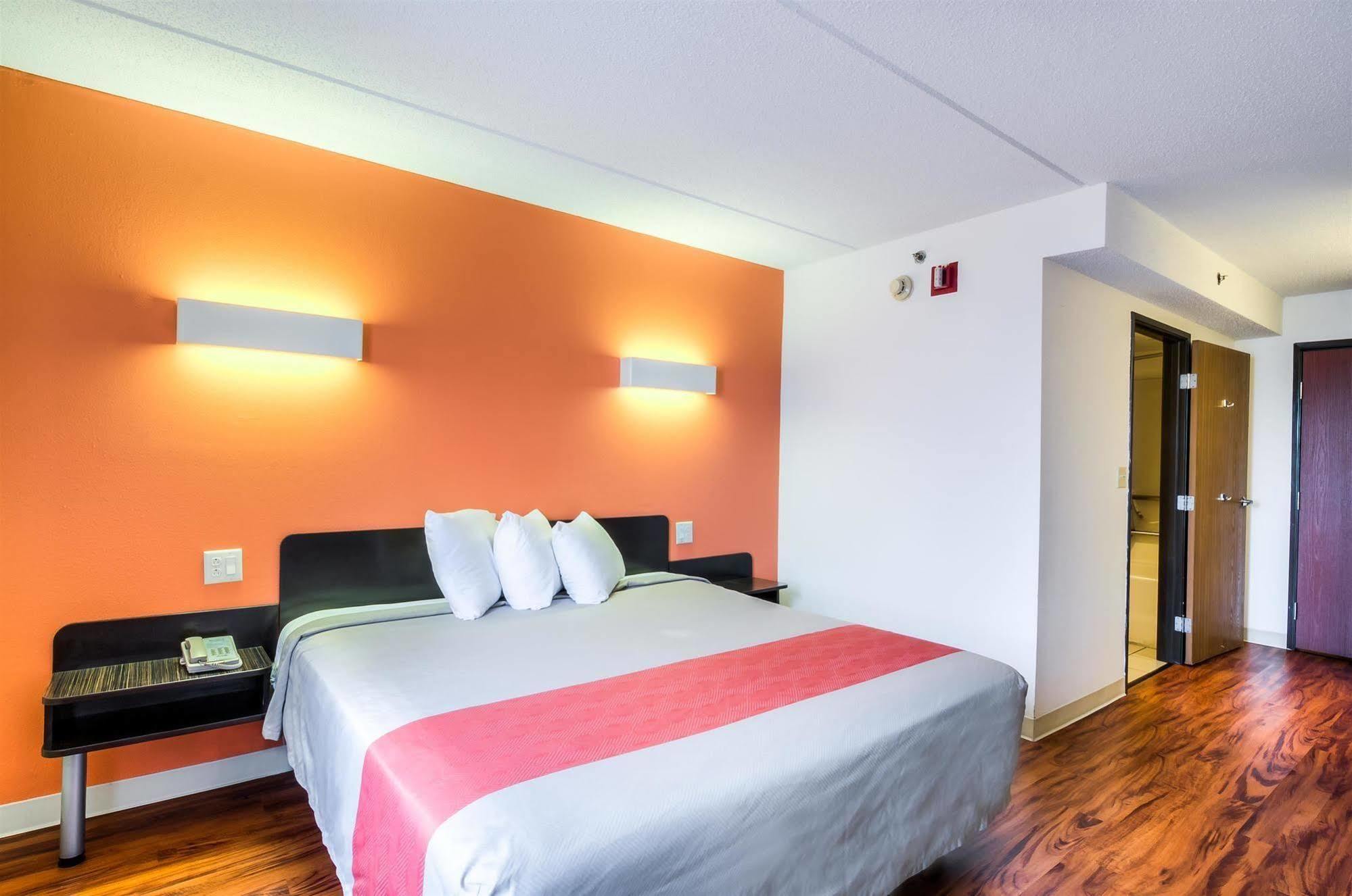 Hotel 6-lansing, Il - Chicago South 2*